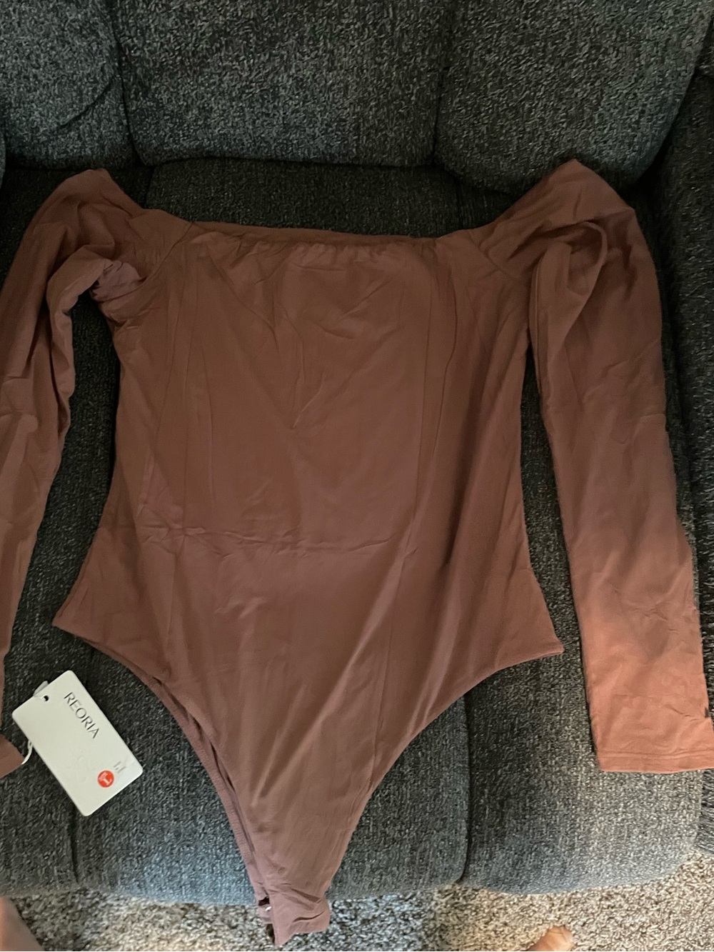 Reformation Mauve Brown Off-Shoulder Long Sleeve Bodysuit